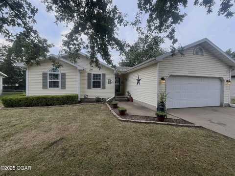 1909 William Court, Lamar, MO 64759