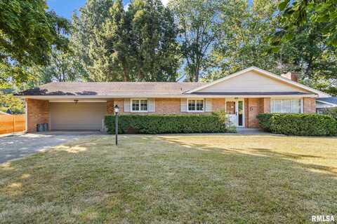 6 WILDWOOD Road, Springfield, IL 62704