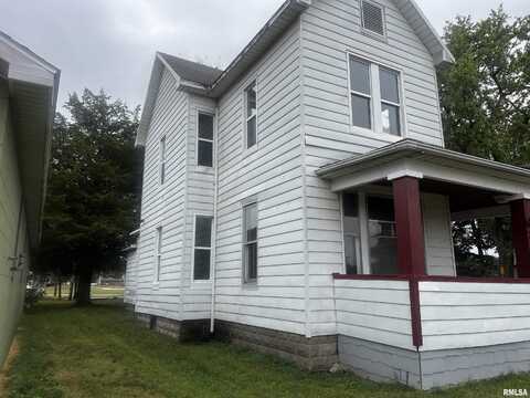 635 S LOCUST Street, Centralia, IL 62801
