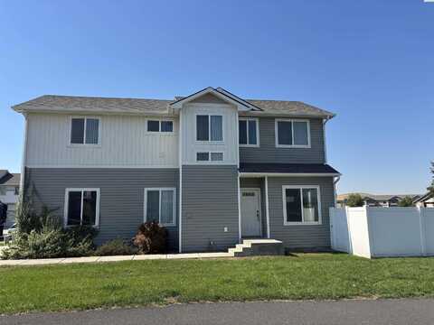 1499 SW Arrowleaf Lane, Pullman, WA 99163