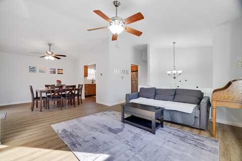 7605 Sawmill Road, Tobyhanna, PA 18466