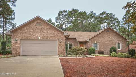 1 Saddle Place, Pinehurst, NC 28374