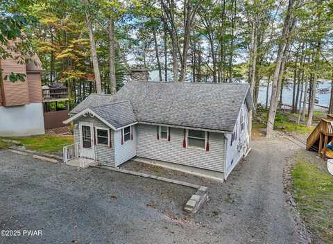 317 Sunset Shore Drive, Hawley, PA 18428