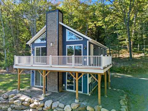 114 Kemadobi Circle W, Dingmans Ferry, PA 18328