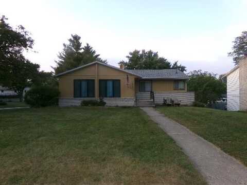 1864 Middlebury Road, FREEPORT, IL 61032