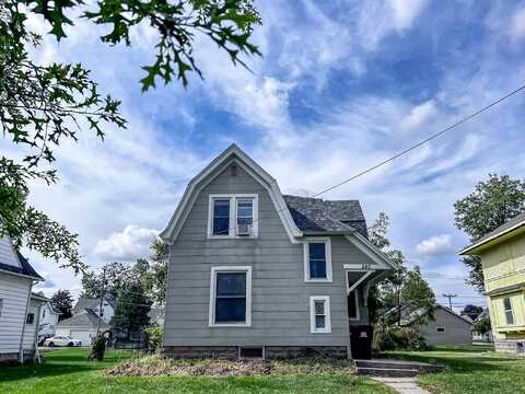 240 N Hudson, STOCKTON, IL 61085