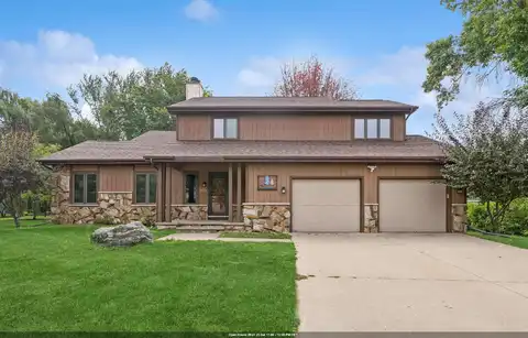865 PORTSIDE Court, OSHKOSH, WI 54901