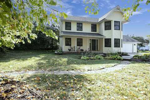 W6655 ELMVIEW Drive, APPLETON, WI 54915
