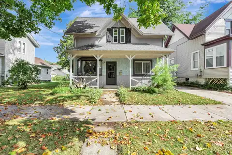 710 WRIGHT Street, OSHKOSH, WI 54901