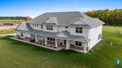 27203 Cedar Ridge Ct, Harrisburg, SD 57032
