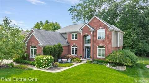 5778 Strawberry Circle, Commerce Township, MI 48382