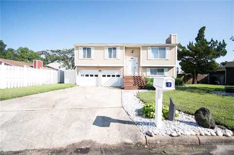 7 Sandhurst Circle, Newport News, VA 23601