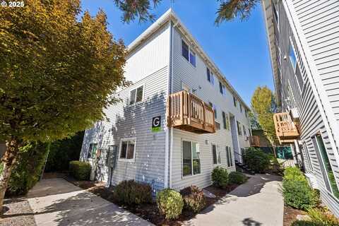 217 NE 146TH AVE, Portland, OR 97230