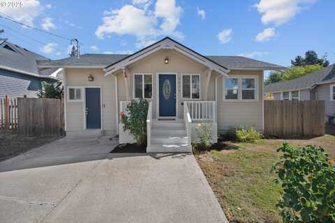 1026 NE Galloway ST, McMinnville, OR 97128