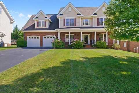 6110 Wisteria Place CT, Roanoke, VA 24012