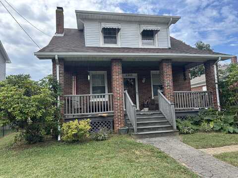 2712 Meadows ST NW, Roanoke, VA 24012