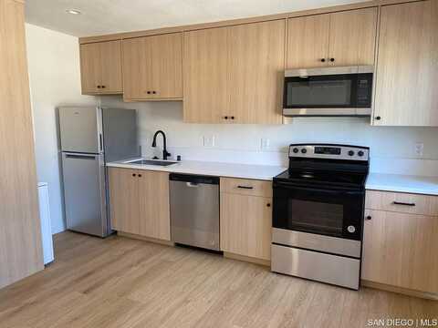 4455 Illinois ST unit: B, San Diego, CA 92116