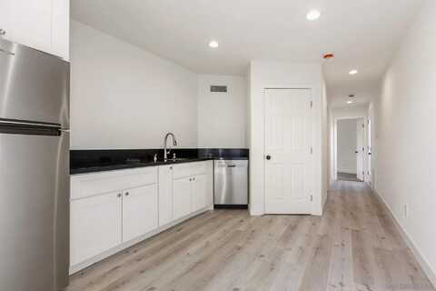 2916a Anaheim St, Escondido, CA 92025