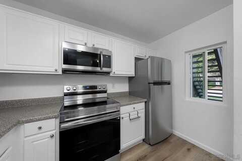 7405 Charmant Dr unit: 2033, San Diego, CA 92122