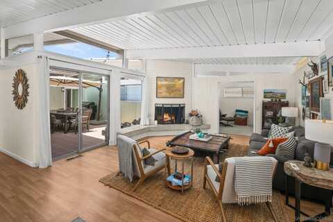 435 Country Club Ln, Coronado, CA 92118