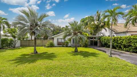 631 Bailey Street, Boca Raton, FL 33487