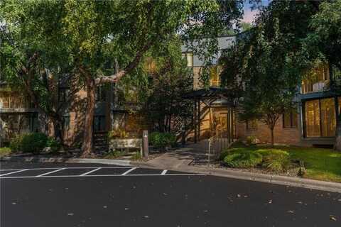 10 Windsor Court, New Brighton, MN 55112