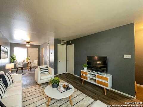 2802 Lasses Blvd, San Antonio, TX 78223
