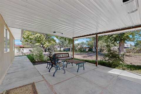 31 County Road 107, Espanola, NM 87532