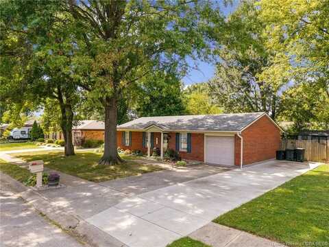 1311 Sunshine Lane, Jeffersonville, IN 47130