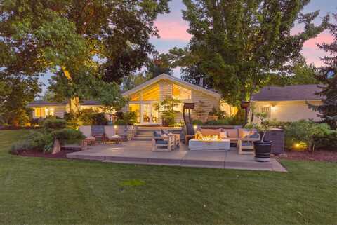 855 Reiten Drive, Ashland, OR 97520