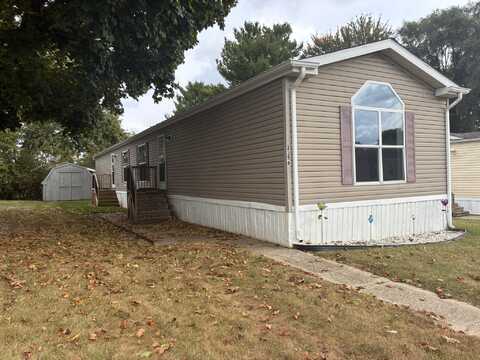 2356 Mead Dr, Highland, MI 48357