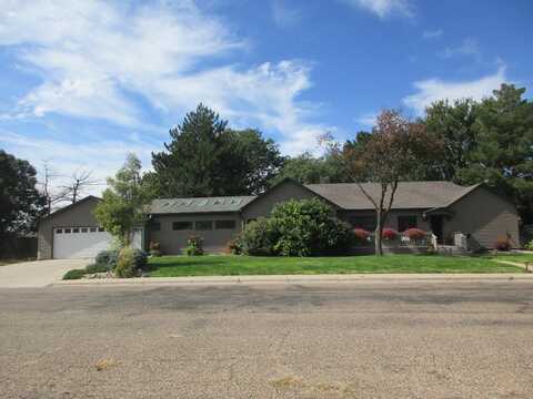 1306 Grand Ave, Goodland, KS 67735