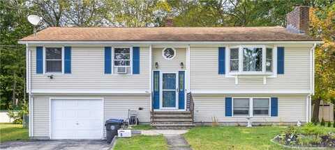 9 Regnaiere Court, West Warwick, RI 02893