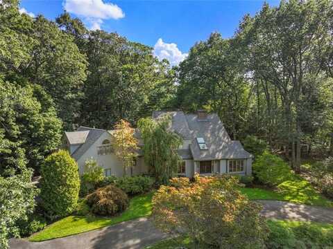 25 Suffolk Way, Lincoln, RI 02865