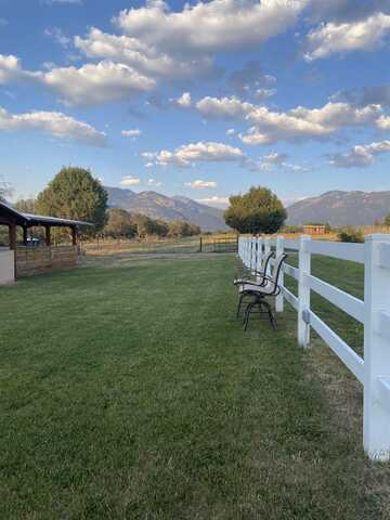 Los Pinos Park 11A Camino de Adelaida, Arroyo Seco, NM 87514