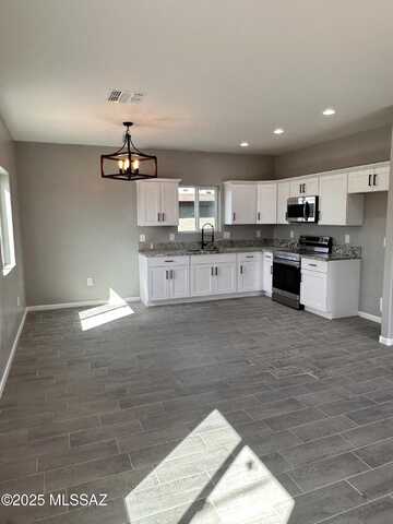 1446 S Cherry Avenue, Tucson, AZ 85713