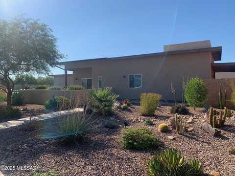 3027 N Dales Crossing Drive, Tucson, AZ 85745