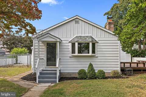 229 SAUDE AVENUE, ESSINGTON, PA 19029