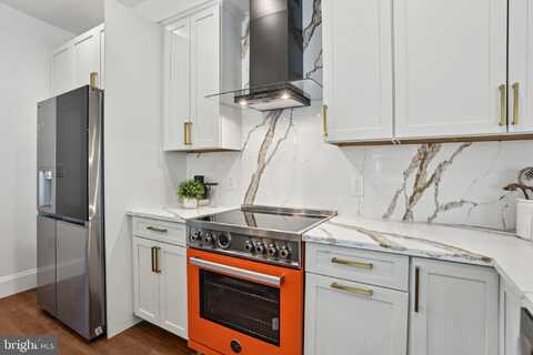 322 56TH STREET NE, WASHINGTON, DC 20019