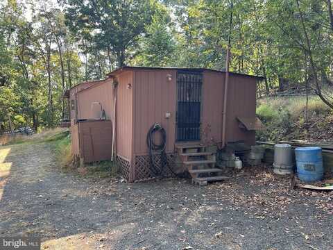 229 CARMEL COURT, PURGITSVILLE, WV 26852