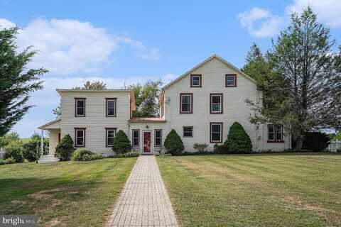 5934 KERNSVILLE ROAD, OREFIELD, PA 18069