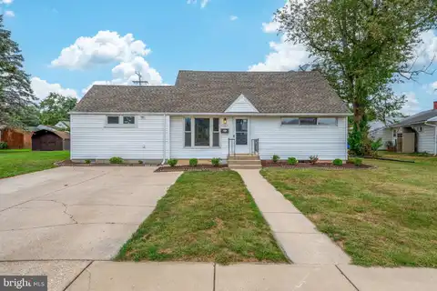 3793 STUART DRIVE, YORK, PA 17402