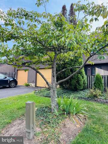 60 JACOB COURT, EWING, NJ 08628