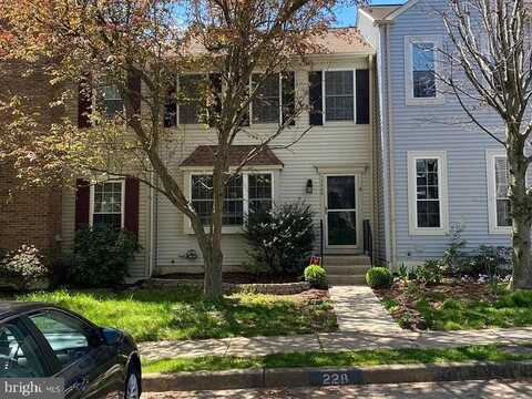 13669 BARREN SPRINGS COURT, CENTREVILLE, VA 20121
