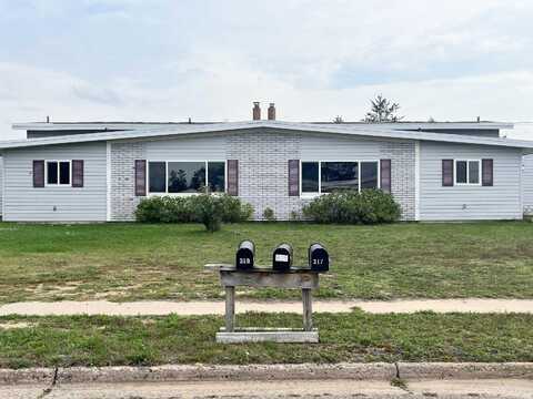 317 319 Skybolt, Gwinn, MI 49841
