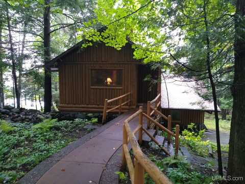 872 Pentoga, Crystal Falls, MI 49920