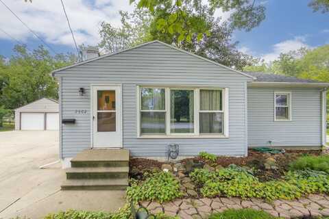 2602 Cedar Heights Drive, Cedar Falls, IA 50613