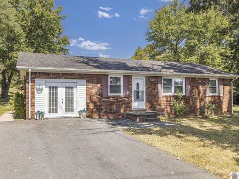 605 West Gum Street, Marion, KY 42064