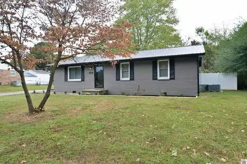 1502 Clayshire Drive, Murray, KY 42071