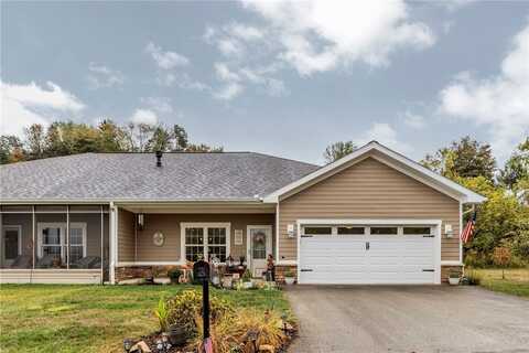 129 Shaker Dr, Ligonier, PA 15658